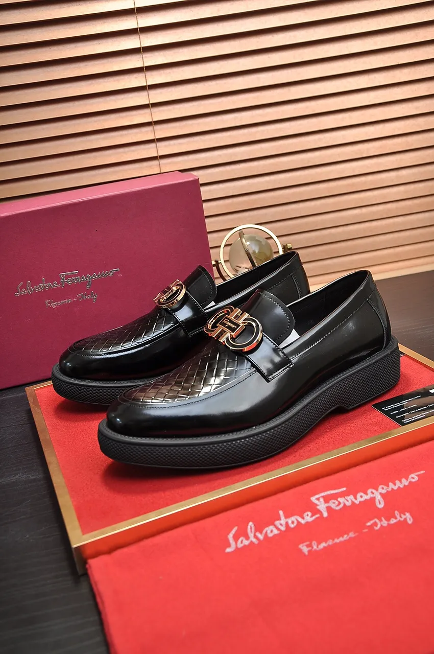 Men's shoes 💰720💶 [Ferragamo/Ferragamo] The latest model in the counter. Original imported open-sided high-quality cowhide hand-woven + imported 🐂 cowhide + original luxury metal buckle + original combination outsole. Comparison without pressure 38--45 (45 custom-made)